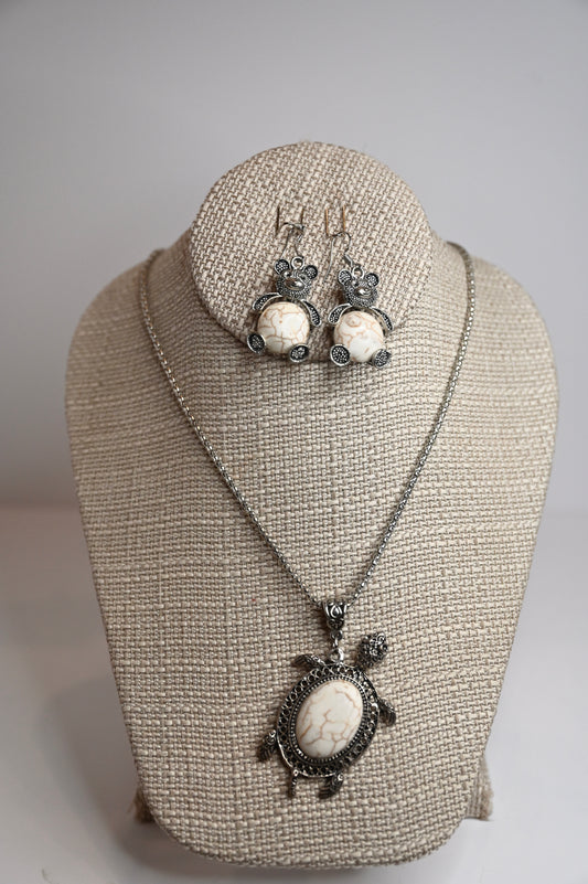 Turtle necklace and earring set