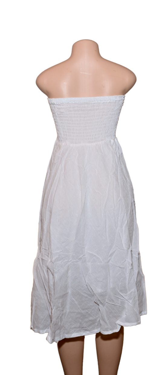 White sleeveless dress with wood buckle